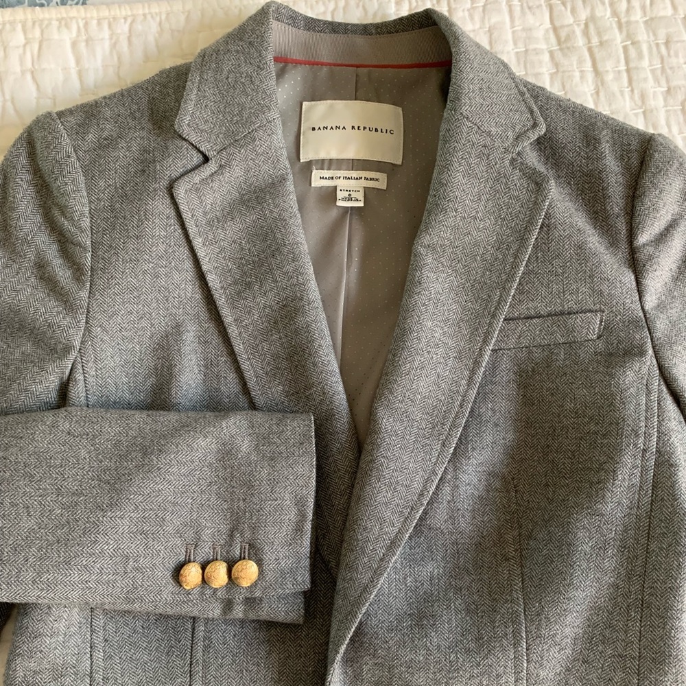 Banana Republic gray herringbone blazer size 6